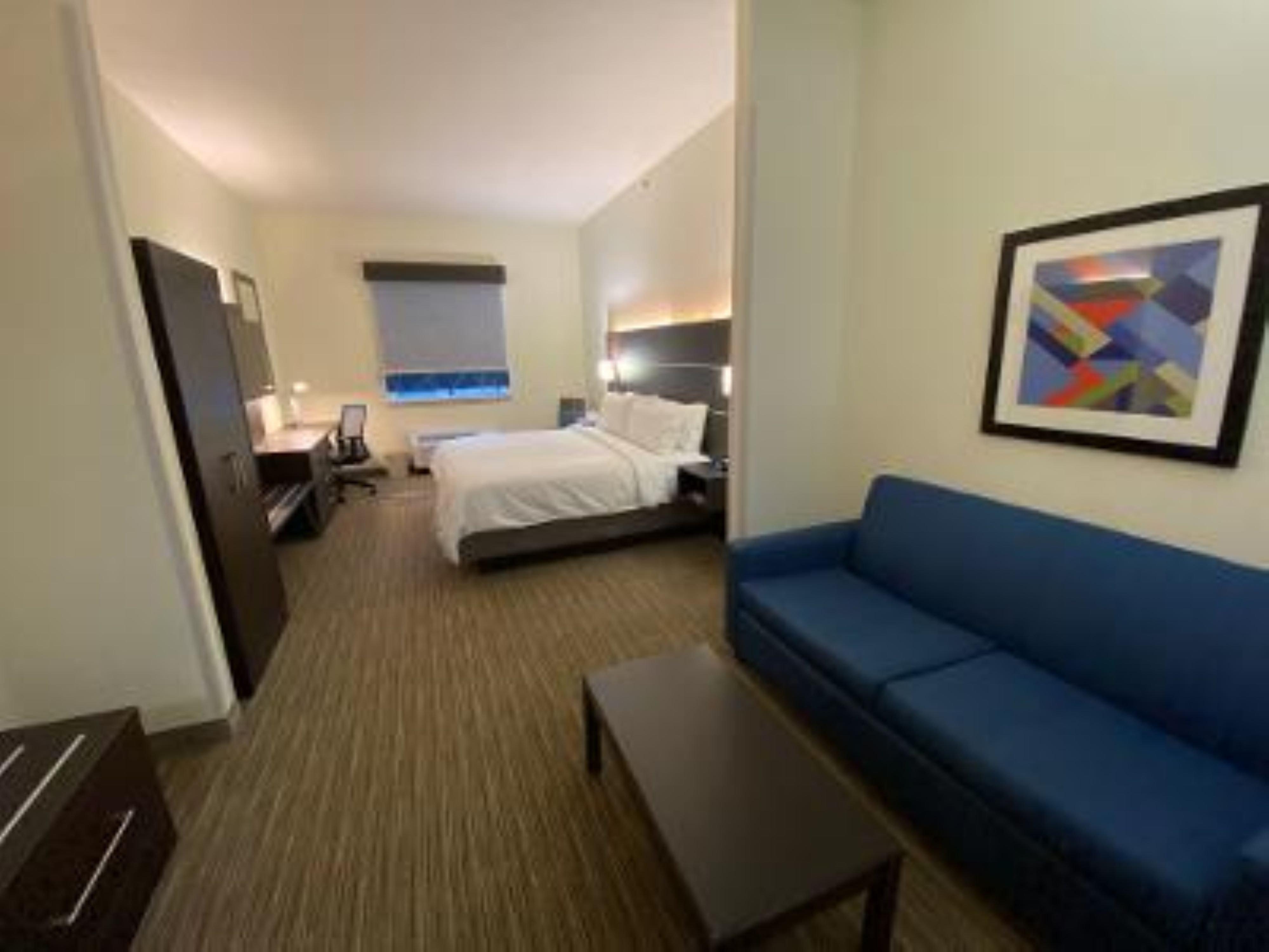 Holiday Inn Express Hotel & Suites- Gadsden By Ihg Exterior photo