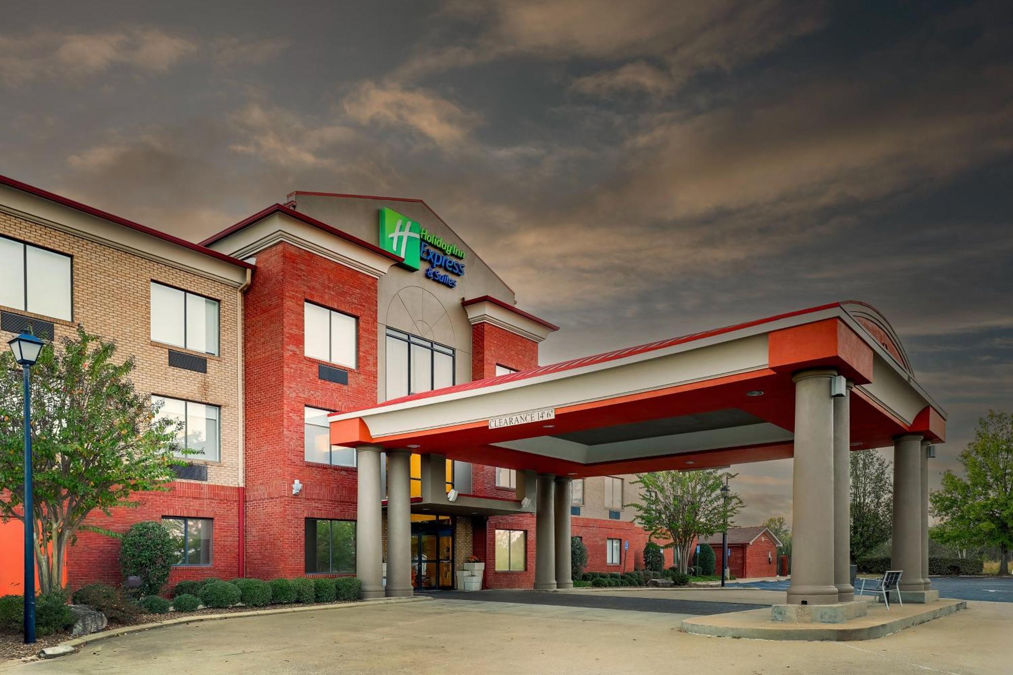 Holiday Inn Express Hotel & Suites- Gadsden By Ihg Exterior photo