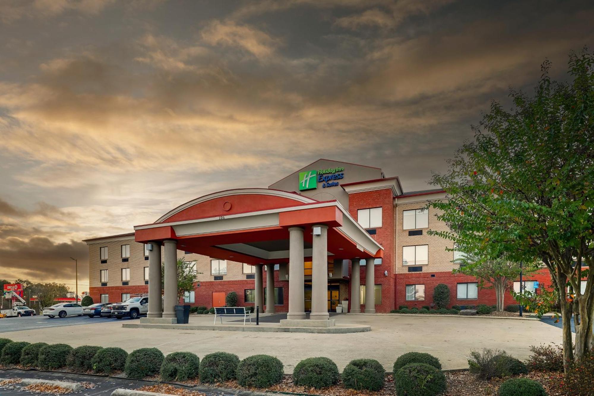 Holiday Inn Express Hotel & Suites- Gadsden By Ihg Exterior photo